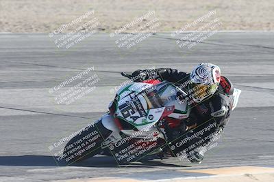 media/Jan-18-2026-CVMA (Sun) [[519f600f45]]/Race 16-Formula Middleweight/